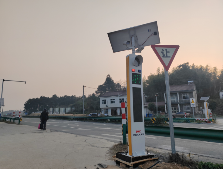 人保财险安徽省分公司投放设备。