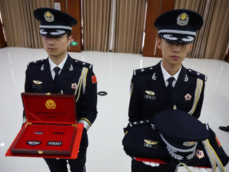 警号封存仪式。