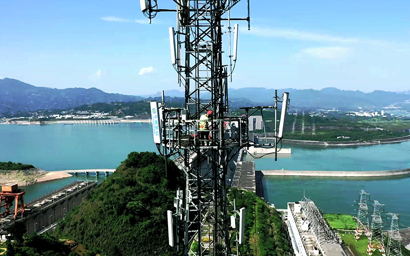 湖北移动加快长江航道5G、5G-A网络建设，为长江航运提供全方位的感知和通信保障。