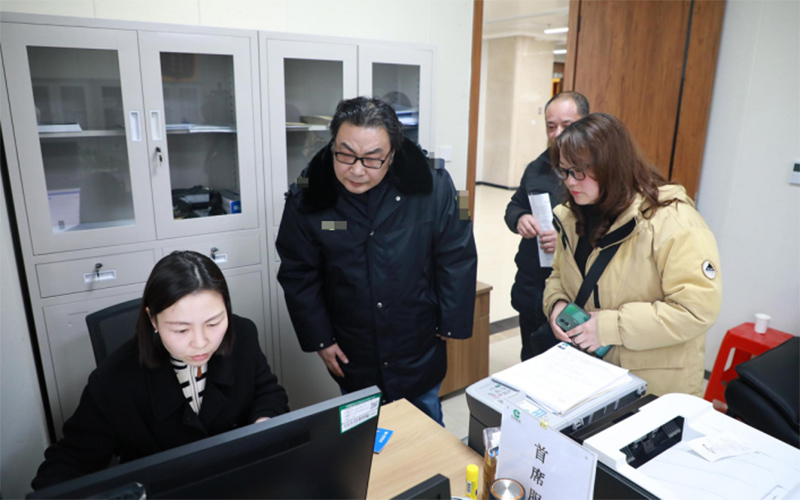 石首烟草负责人参与调研。