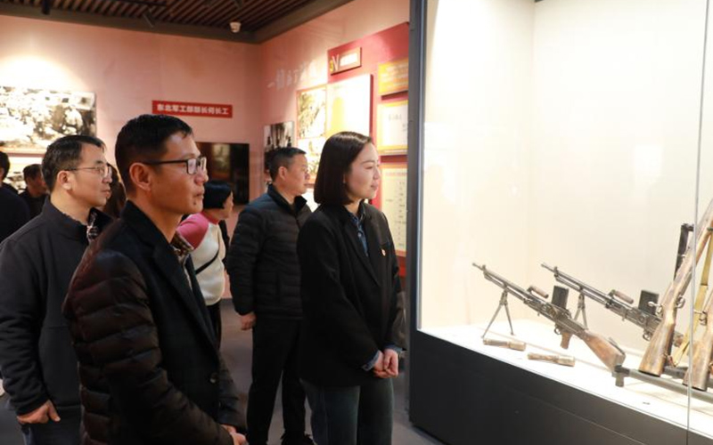 石首烟草开展红色教育活动