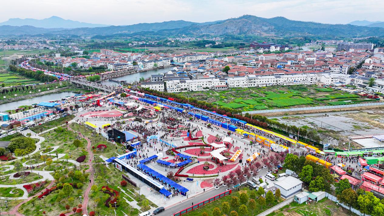 武汉新洲花朝“春风有约”提供上万个岗位。