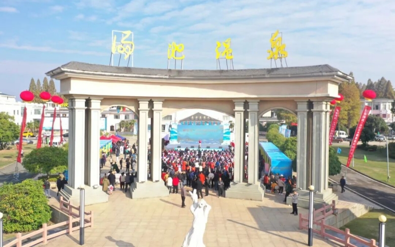 汤池温泉。孙缙摄