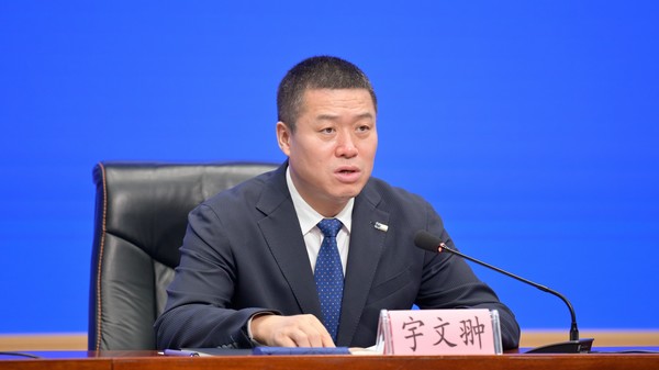 黑龙江省交通运输厅党组成员、副厅长宇文翀。张春雷摄