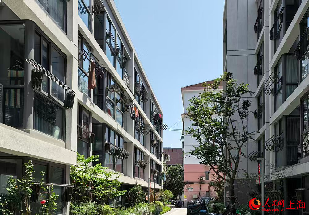 焕新后的市民新村。人民网记者 唐小丽摄